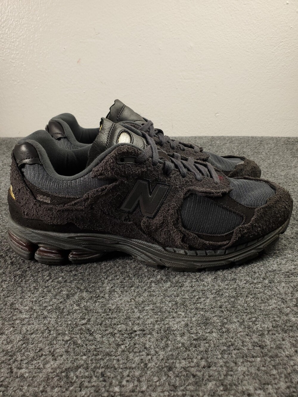 New Balance 2002R Protection Pack Phantom Distressed Sneakers Mens 12 M2002RDB